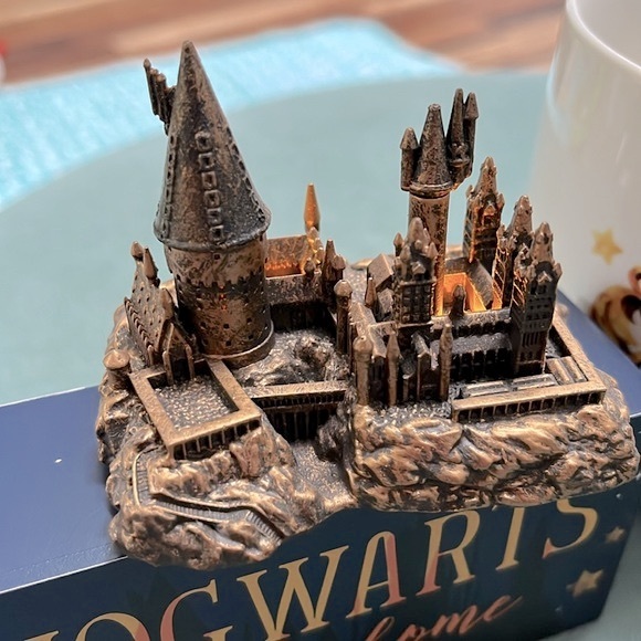 Harry Potter Hogwarts desk accessories castle mug sticker book and sign - Picture 7 of 12
